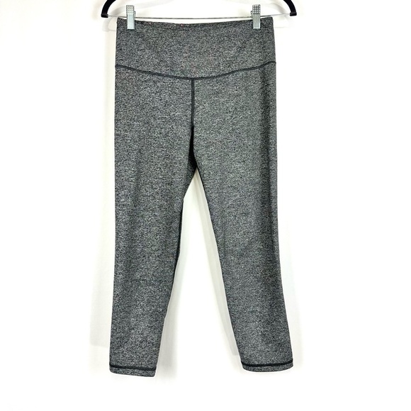 VSX Victoria’s Secret Women’s Sz M Heathered Grey Active Knockout Capri Leggings - Picture 1 of 10